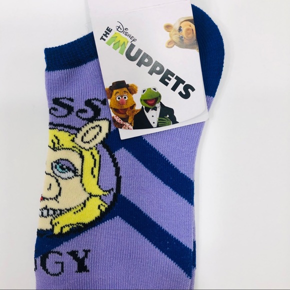 THE MUPPETS “Miss Piggy” Footie Socks Sz. 5-10 NEW - Picture 2 of 8